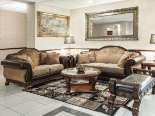 Tyler Hotel | Grander Inn & Suites by IHG