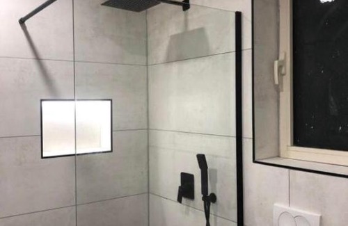 Vlore Ski Chalet | Grandfather House