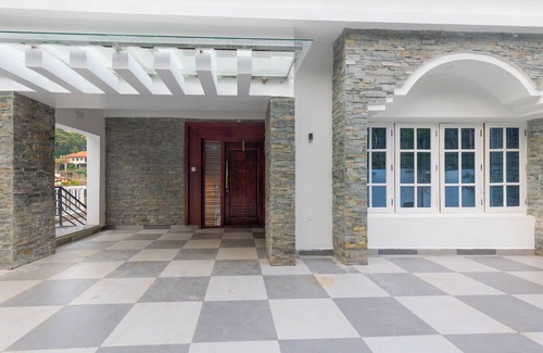Pudumund Apartment | Grandis Inn By Avkanz