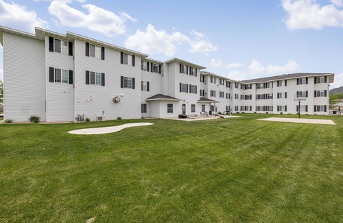 Rapid City Apartment | GrandStay Residential Suites - Rapid City