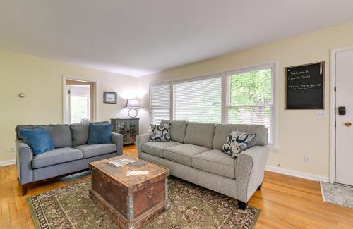 Grants Pass House | Grants Pass Getaway with Expansive Deck!