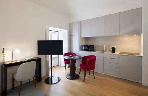 Baixa Apartment | Grape Harbor Prata Apartments
