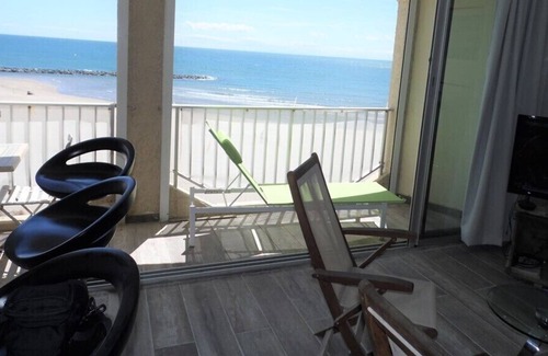 Le Grau-dʼAgde Apartment | GRAU D'AGDE: Seafront 3-room apartment.