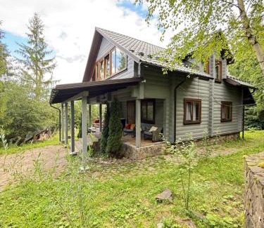 Soymy Cabin | Gray House