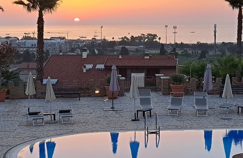 Tortoreto Apartment | Grazioso bilocale nel "Borgo Il Castello", elegante struttura con piscine