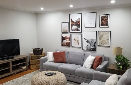 Nauck House | Great 3 bedroom, 2.5 bath with attached garage close to everything!