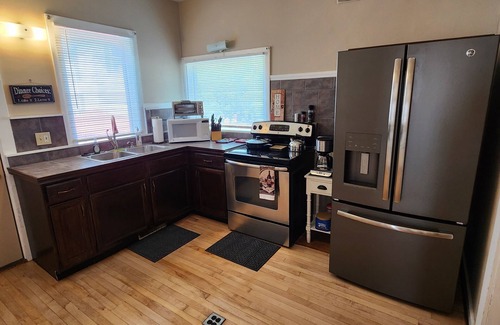 Manistee House | Great 3-bedroom House close to town and beaches, in Manistee , deck, WiFi and AC