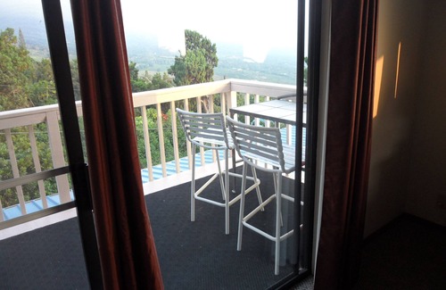 Honaunau-Napoopoo Bed & Breakfast | Great B&B, no cleaning fee, Crow s Nest, peaceful atmosphere