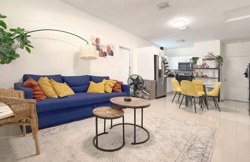 Liberty City House | Great Deal - Room Central Location Buena Vista