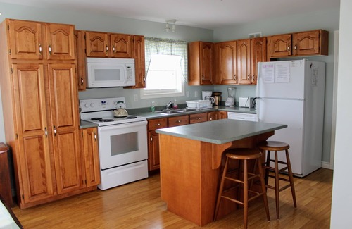 Hampton House | Great Family Home available for short term Winter rental through March 2024!