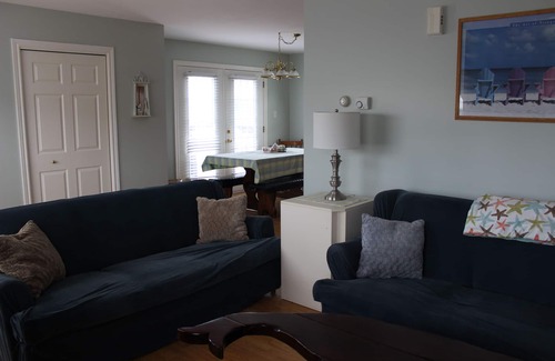 Hampton House | Great Family Home available for short term Winter rental through March 2024!