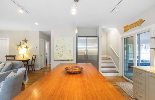 Harbert House | Great Family Home, Hot Tub All Year, Gourmet Kitchen