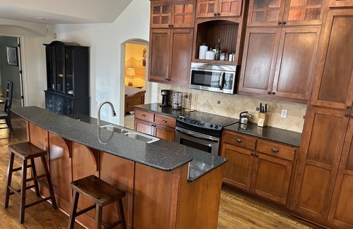 Tulsa House | Great house in a great neighborhood!