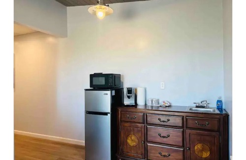 Moss Apartment | Great little apt. Safe charming quiet place