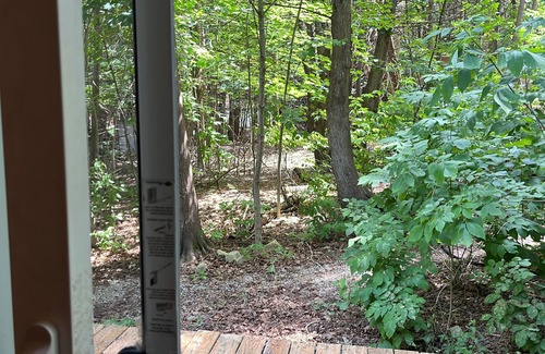 Fish Creek Cottage | Great location 2 minutes Walking to downtown and to the lake