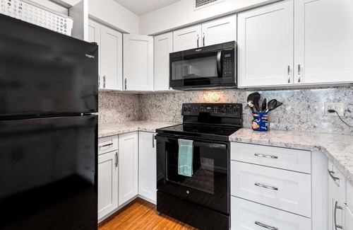 Kailua-Kona Condo | 🏖️Great Location | Close to Ocean | Central AC