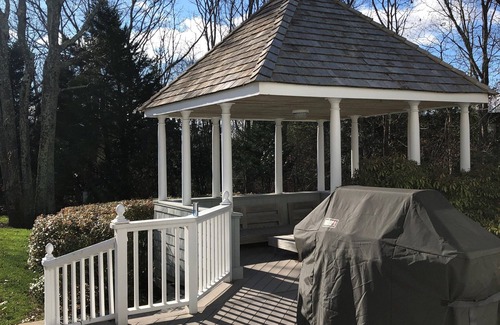 North Sea House | Great location for US Open golf. Luxurious 4-bedroom house in lovely Sag Harbor.