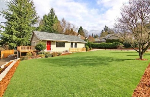 Metzger House | Great location for visiting the NW. Comfortable 5 bedroom home.