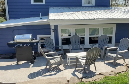 Davenport House | Great Location Great Value! 4 bedroom 2 full bath home in East Village