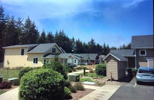 South Beach House | Great Location in Newport
