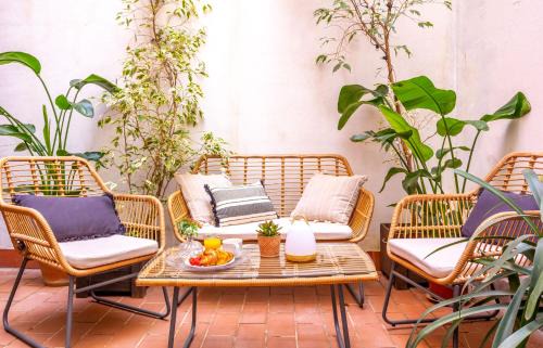Alameda Apartment | Great location in the historical center