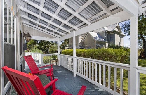 Heritage Cabin | Great Location-walking distance to downtown; quiet; historical district