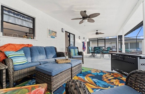 Port Orange House | Great Sunsets on Lake & Heated Pool /4-bedroom house