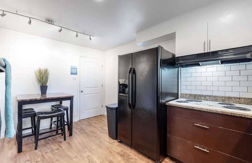 Welby House | Great Upper 3 Bedrooms King Beds Ideal for Groups