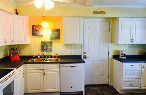 Saint Simons Island House | Great vacation rental, close to beach/village, and we take FLETC per diem