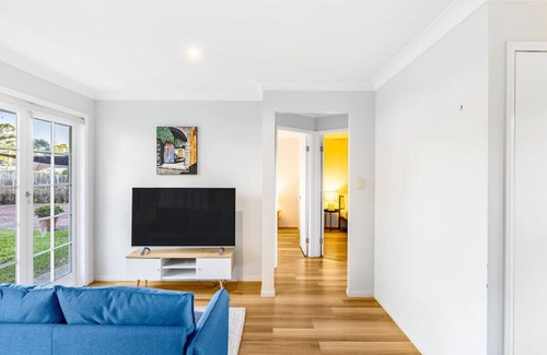 Heritage Park House | Great value! Stylish 2BR Granny Flat@Heritage Park