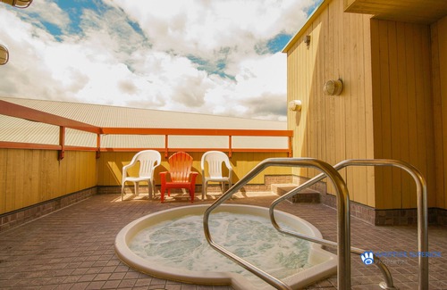 Village North Apartment | Great Value Village Condo, Close to Everything, Hot Tub Access, Free Parking