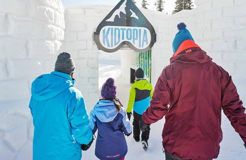 River Run Condo | Great views, sleeps up to 8, walk to slopes, kids ski free! by RedAwning
