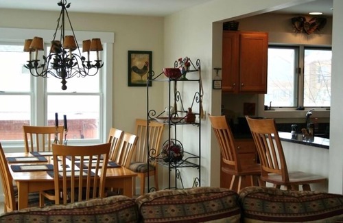 Central Vermont- Killington Condo | GREAT WHITE VIEW-SKI ON/SKI OFF-3 Trails HOT TUB & SAUNA- MONTHLY RENTALS
