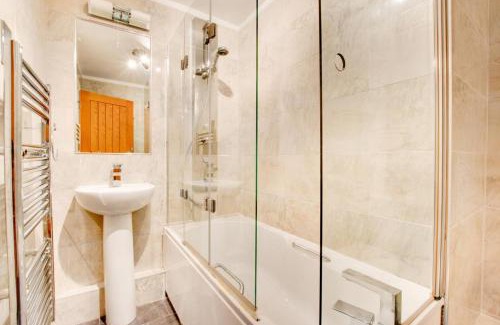 Borth-y-Gest House | Greaves Wharf House