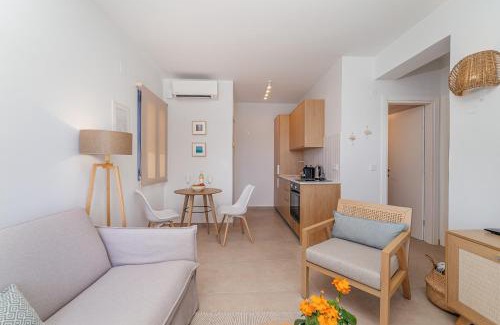 Perigiali Apartment | Greek Beach House Complex A6