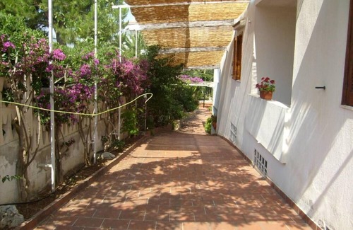 Rosa Marina Villa | Greek/Mediterranean style villa of 200 sqm, with elegant interiors, family friendly