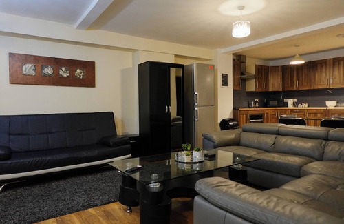 Old Trafford Apartment | Green Apartments