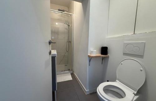 Liege Apartment | Green Botanique Studio
