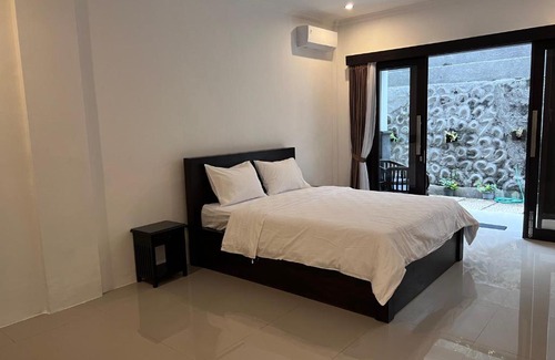 Bukit Hotel | Green Hill Inn