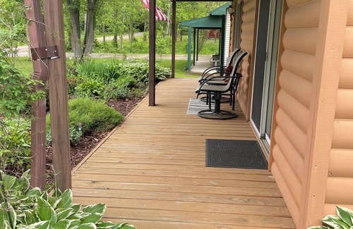 Markesan Cabin | Green Lake Sunrise Getaway - A Pet Friendly Cabin!