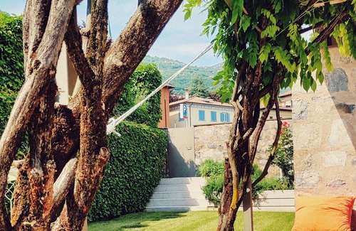 Lovere House | Green Oasis on Lake Iseo - House with Garden and Terrace 1 Minute from the Water