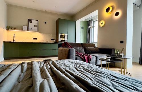 Almaty Apartment | Green Suite with Mountain View
