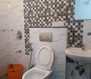 Kochi Apartment | GREENvilla GARDEN 1BEDROOM IN A 3BHK APARTMENT B1-2