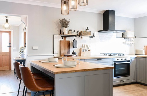 Daylesford House | Grenville Belle Summa