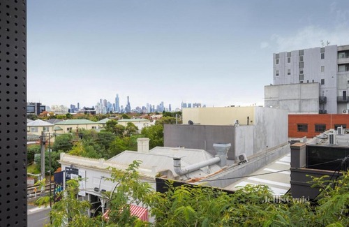 Prahran Apartment | Greville St Gem Modern Industrial