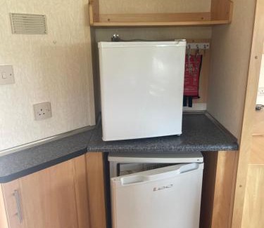 Ingoldmells House | Grey 1 Caravan Ingoldmells 3 bedrooms 6 berth