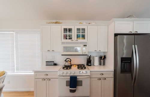Gilbertsville House | Grey Gables on Kentucky Lake | JZ Vacation Rentals