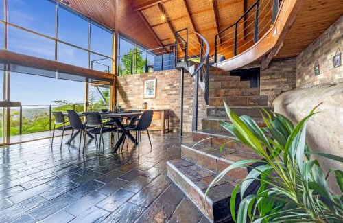 Woodford House | Grey Gum Lodge