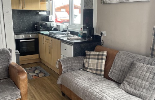 Bridlington Ski Chalet | Grey Shells 2-bed Chalet in Bridlington South Shore