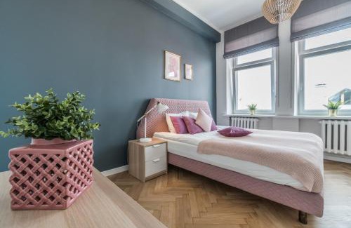 Old Town Apartment | Greystone Suites & Apartments